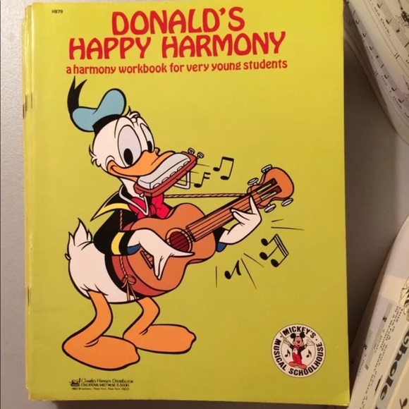 RARE Walt Disney Donald's Happy Harmony MUSIC BOOK - Picture 2 of 9